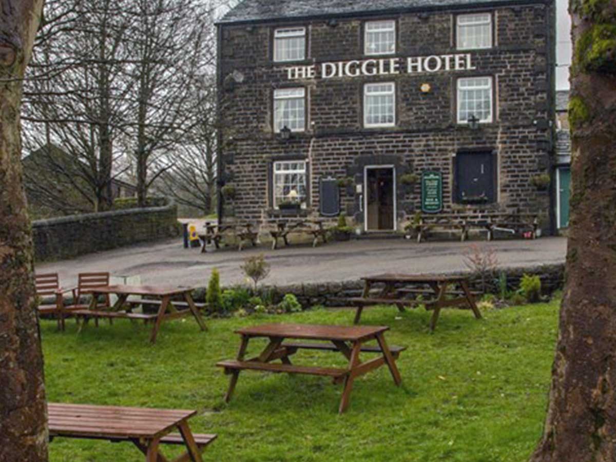 The Diggle Hotel, Diggle